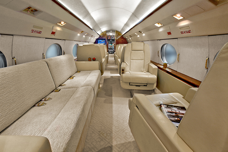 jet Gulfstream III